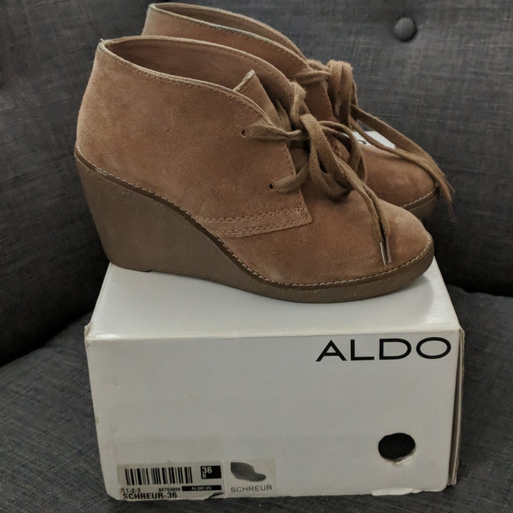 Aldo laced suede booties, size 36